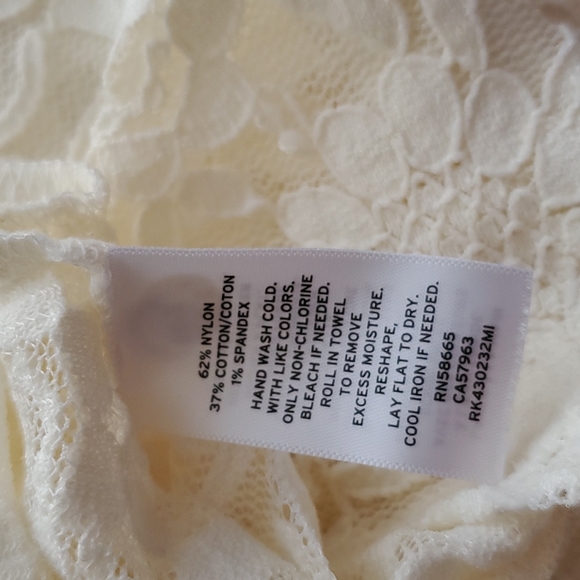 NWT Abound Beige Cream Lace Sheer Floral Blouse Boho See Through Top XXS - Picture 4 of 5